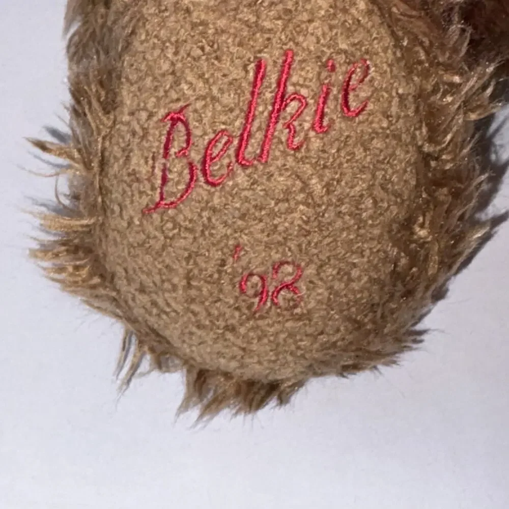 Vintage 1998 Belkie Bear Plush Teddy Stuffed Animal Red‎ Snowman Sweater Belk